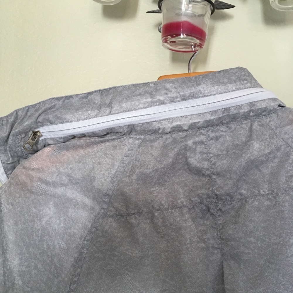 Lorna Jane light weight athletic jacket size xs - Picture 5 of 8